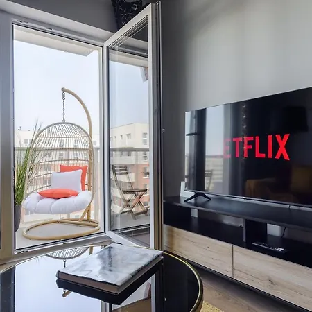 Lumina Premium With Parking