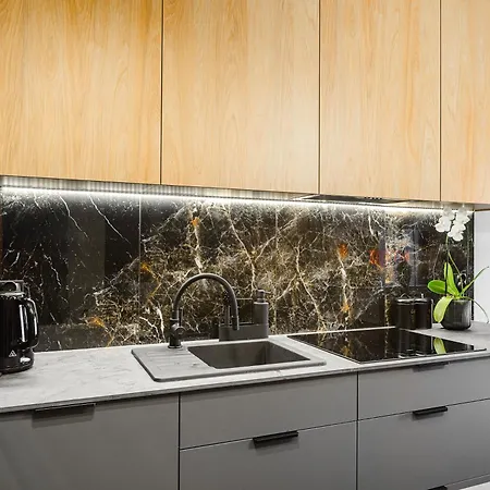 Lumina Premium With Parking *