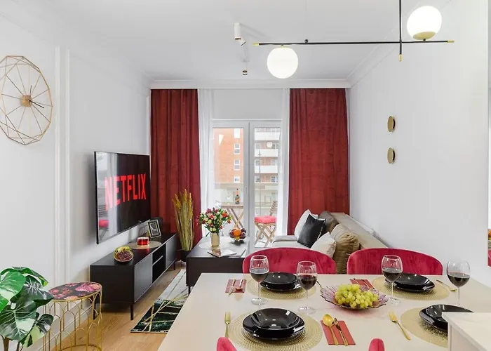 Lumina Premium With Parking *